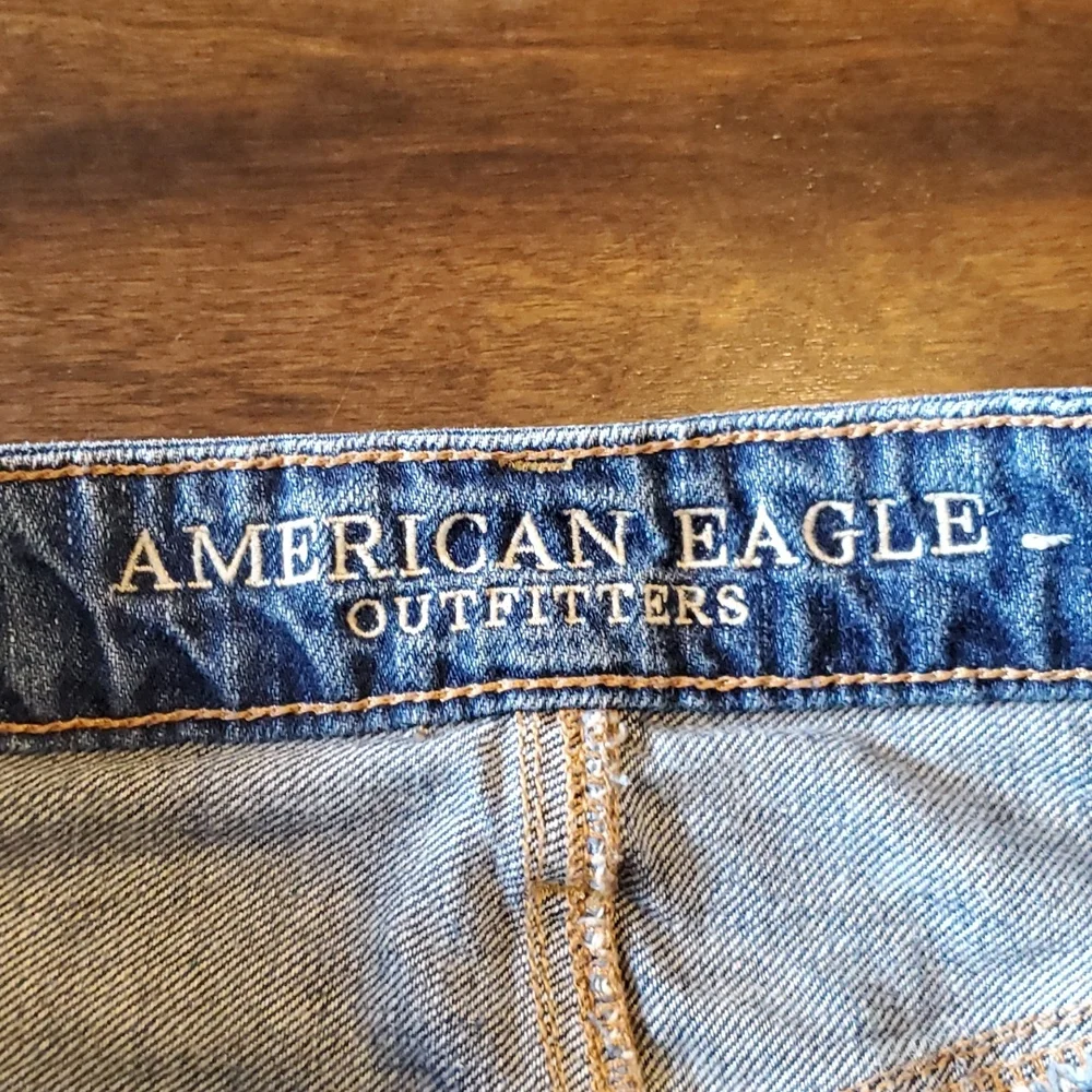 American Eagle Outfitters Blue Denim mini skirt size 2 distressed Frayed - Picture 9 of 10